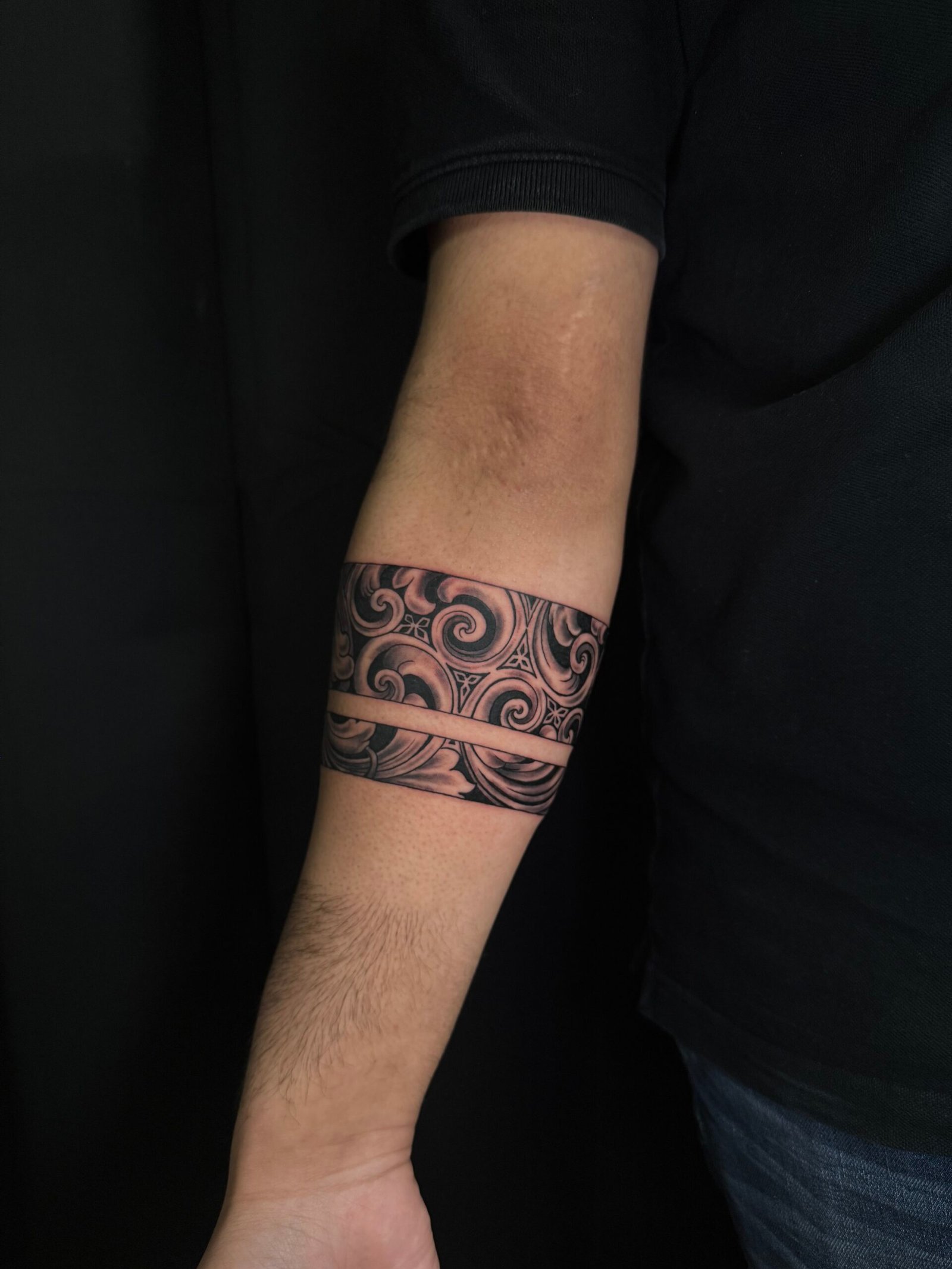 Armband-Tattoo